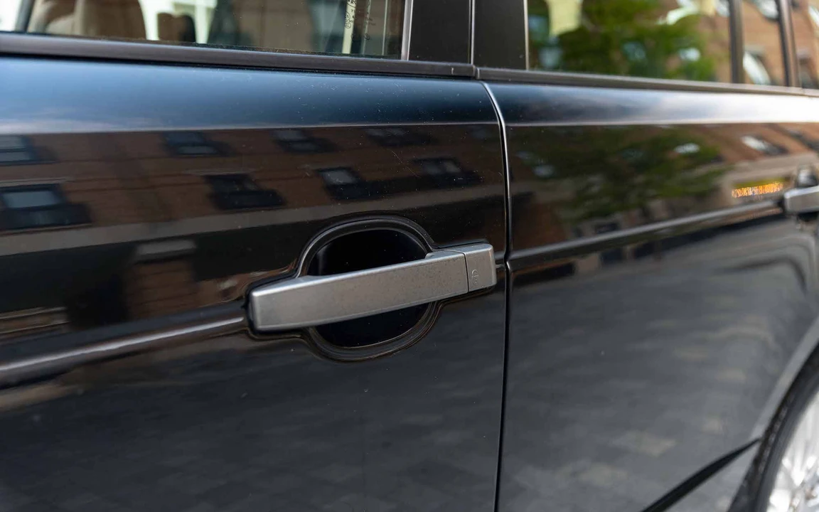 2011 Land Rover Range Rover L322 - Image 30 of 31