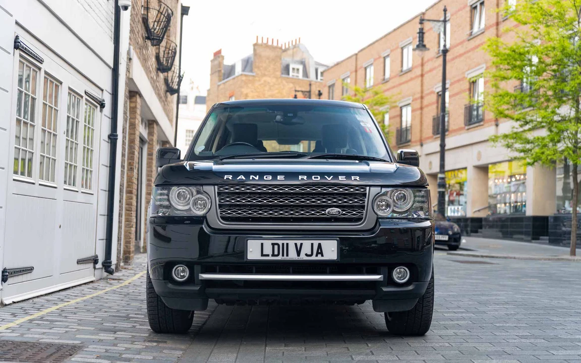 2011 Land Rover Range Rover L322 - Image 12 of 31
