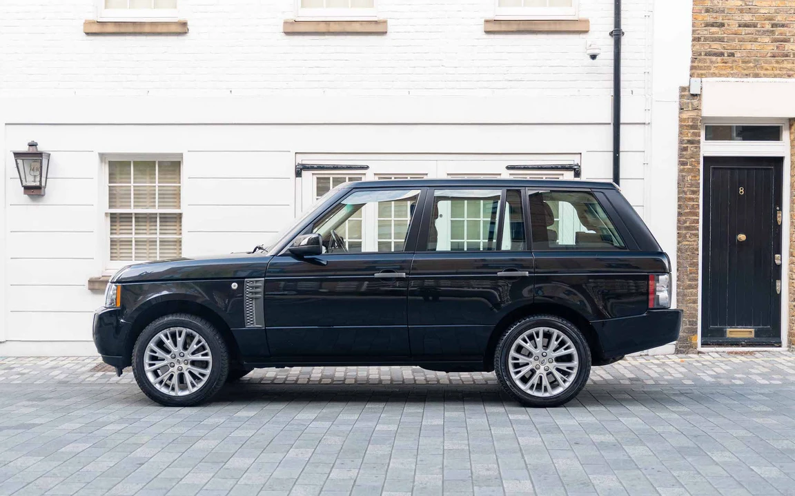 2011 Land Rover Range Rover L322 - Image 10 of 31