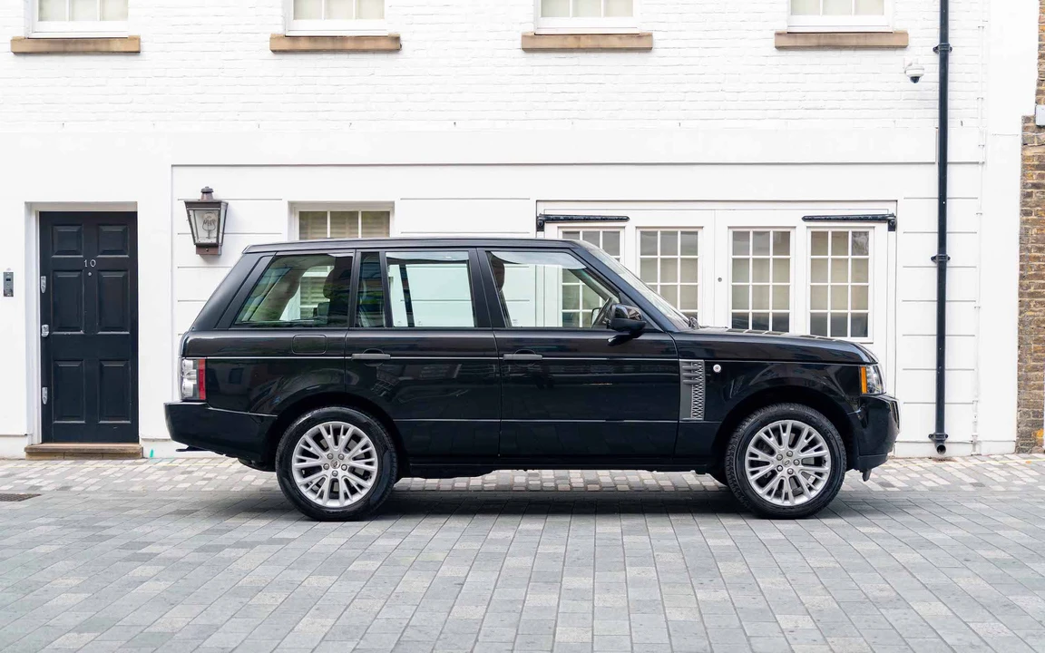 2011 Land Rover Range Rover L322 - Image 6 of 31