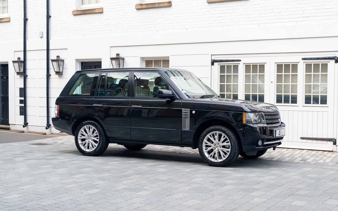 2011 Land Rover Range Rover L322 - Image 14 of 31