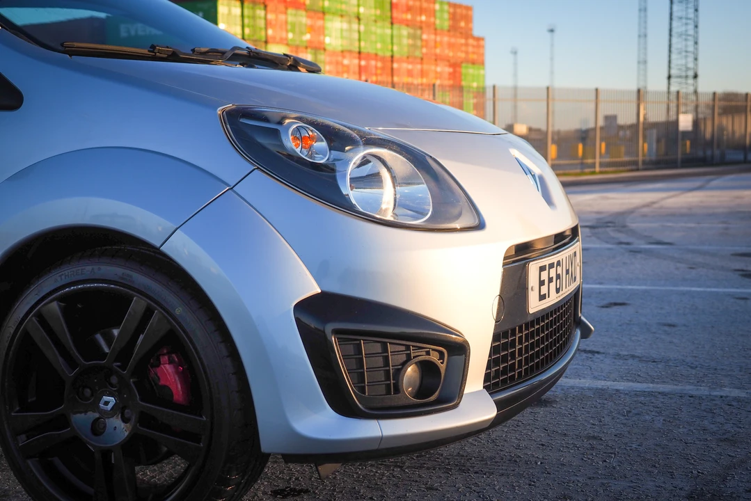 2011 Renault - Image 28 of 31