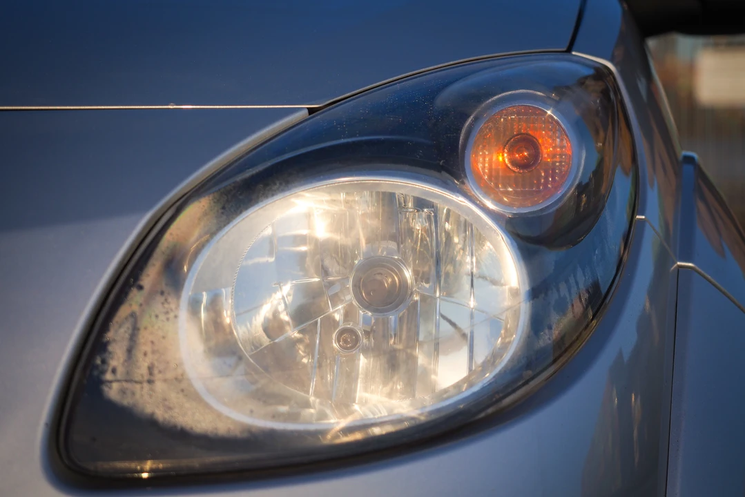 2011 Renault - Image 30 of 31