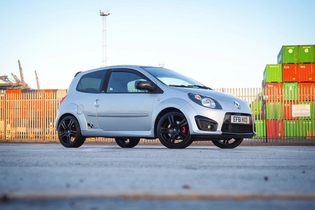 2011 Renault - Image 16 of 31