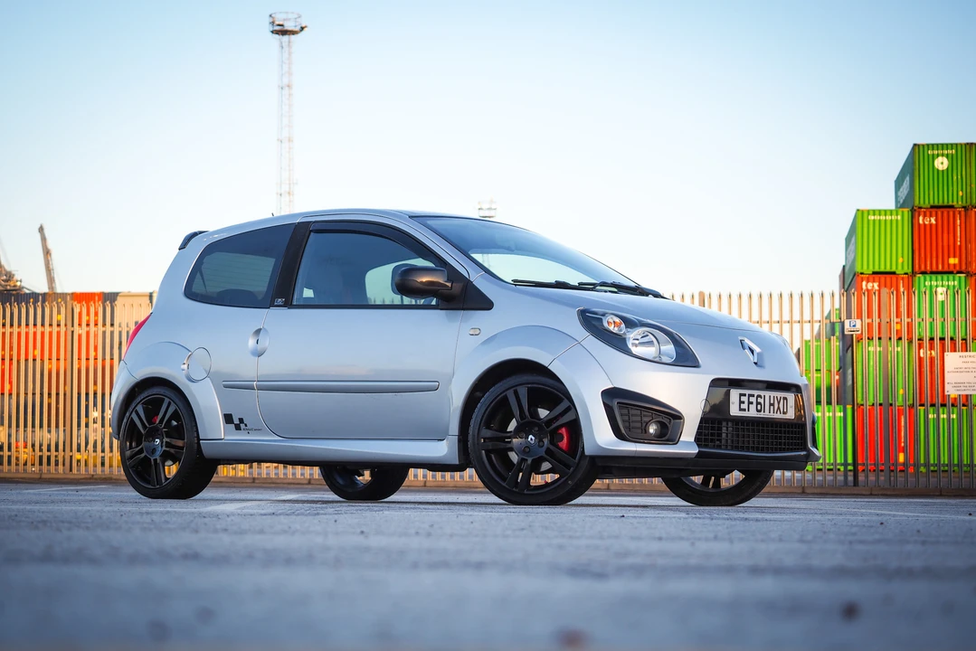 2011 Renault - Image 21 of 31