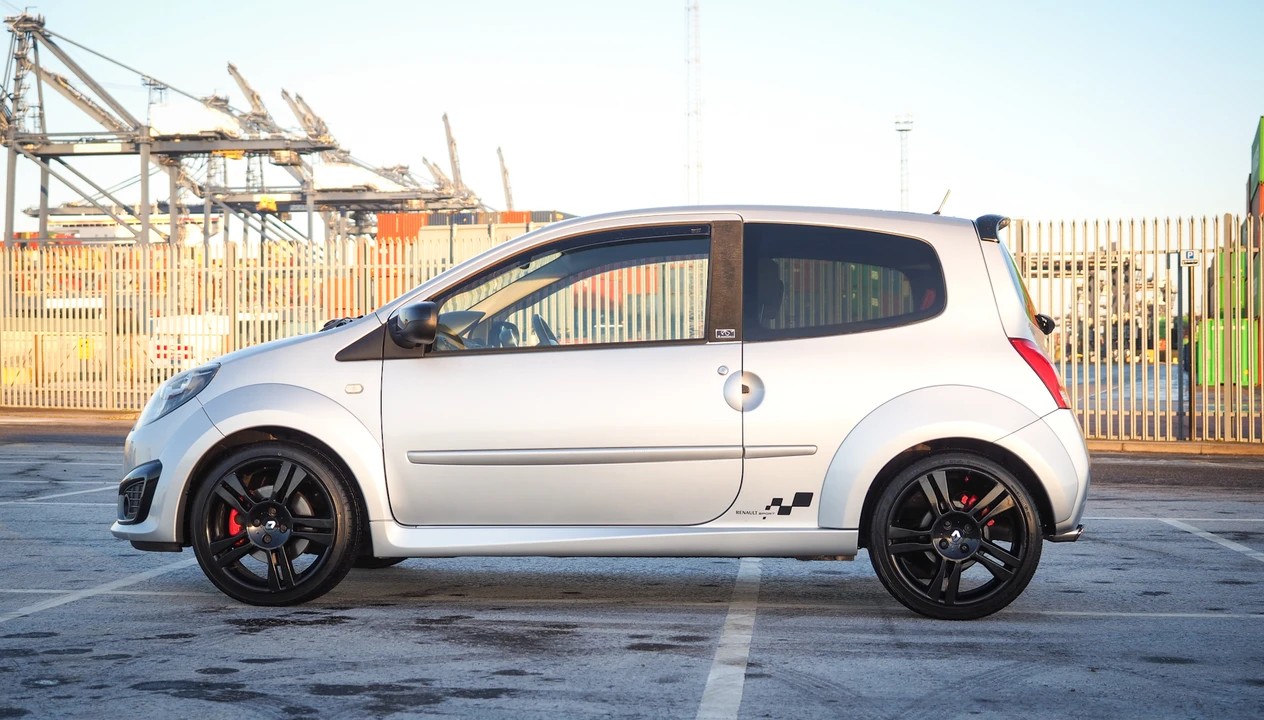 2011 Renault - Image 13 of 31