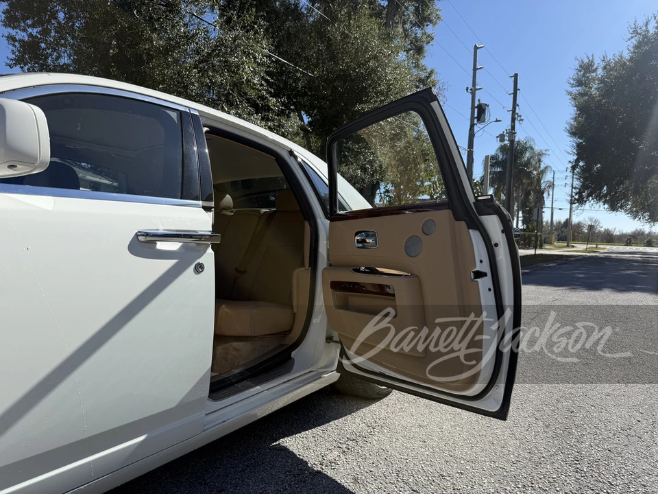 2011 Rolls-Royce Ghost 1st Gen - Image 14 of 29