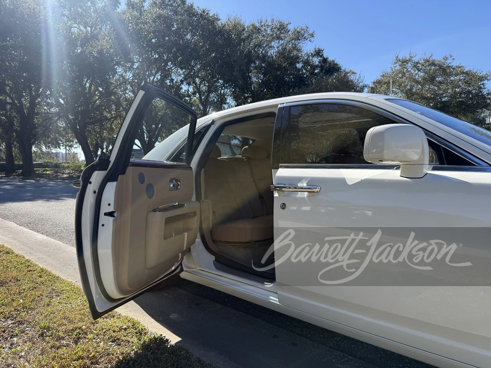2011 Rolls-Royce Ghost 1st Gen - Image 17 of 29