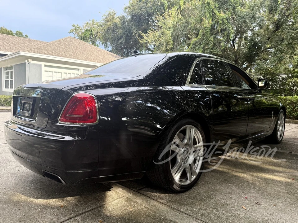 2011 Rolls-Royce Ghost 1st Gen - Image 11 of 31