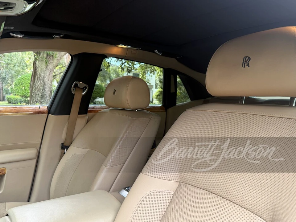 2011 Rolls-Royce Ghost 1st Gen - Image 13 of 31