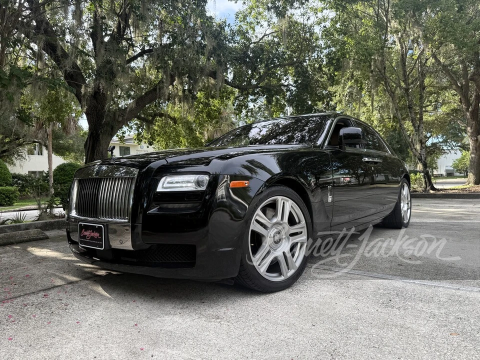 2011 Rolls-Royce Ghost 1st Gen - Image 14 of 31