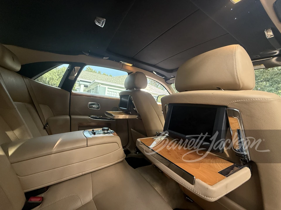 2011 Rolls-Royce Ghost 1st Gen - Image 17 of 31