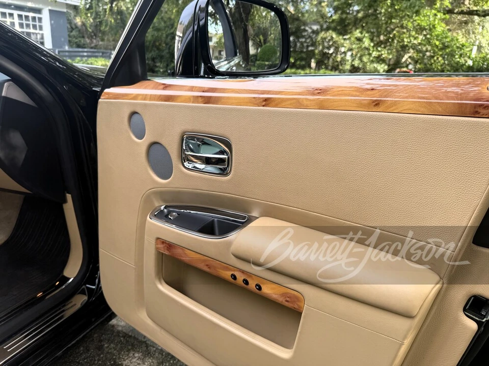 2011 Rolls-Royce Ghost 1st Gen - Image 18 of 31