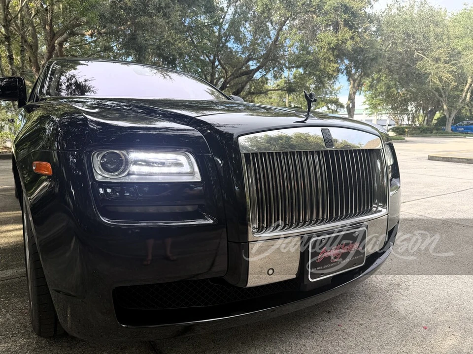 2011 Rolls-Royce Ghost 1st Gen - Image 19 of 31
