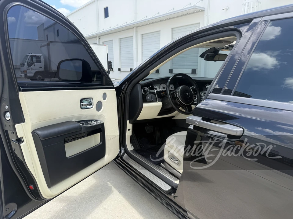 2011 Rolls-Royce Ghost 1st Gen - Image 9 of 26