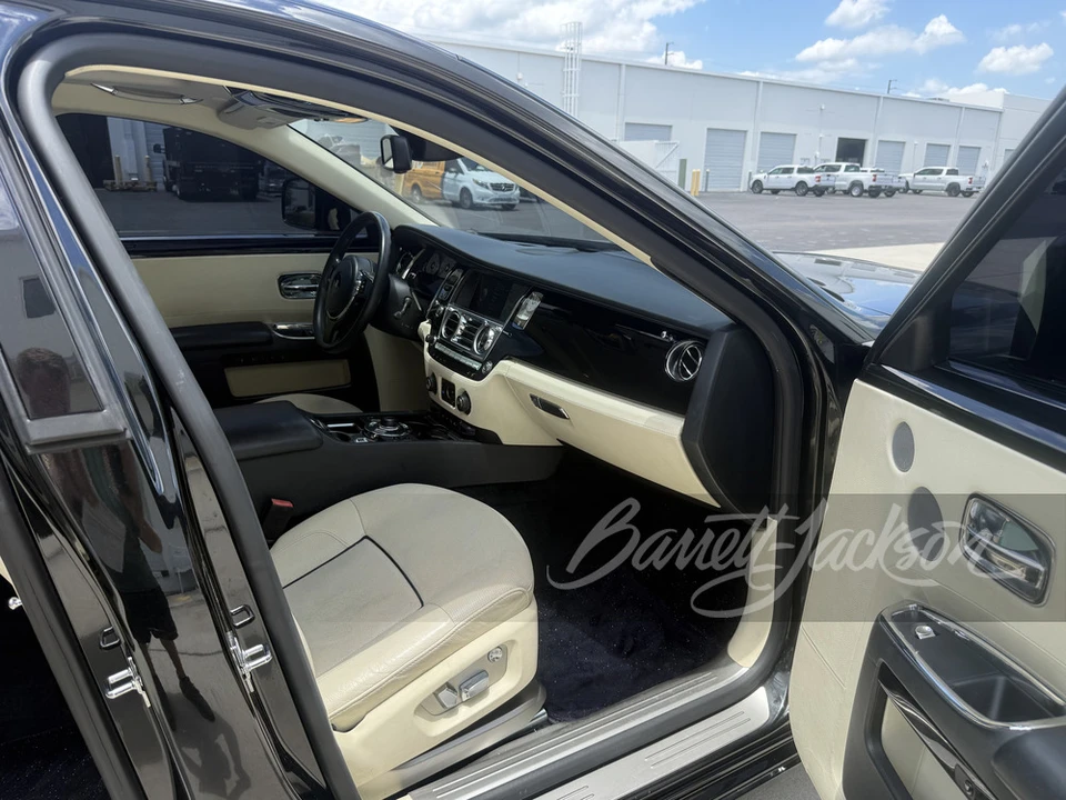 2011 Rolls-Royce Ghost 1st Gen - Image 8 of 26