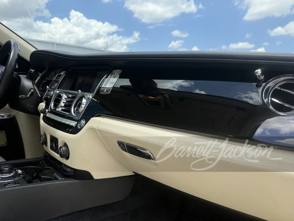 2011 Rolls-Royce Ghost 1st Gen - Image 5 of 26