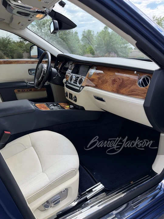 2011 Rolls-Royce Ghost 1st Gen - Image 4 of 15