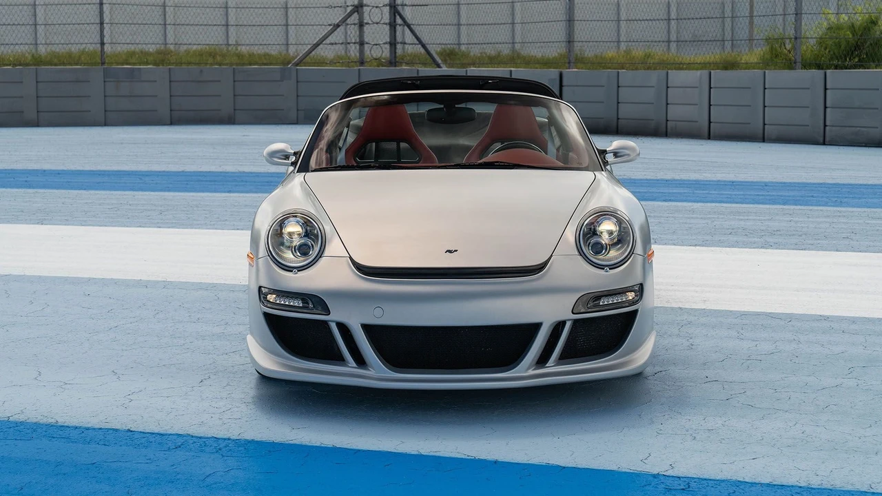 2011 RUF - Image 4 of 31