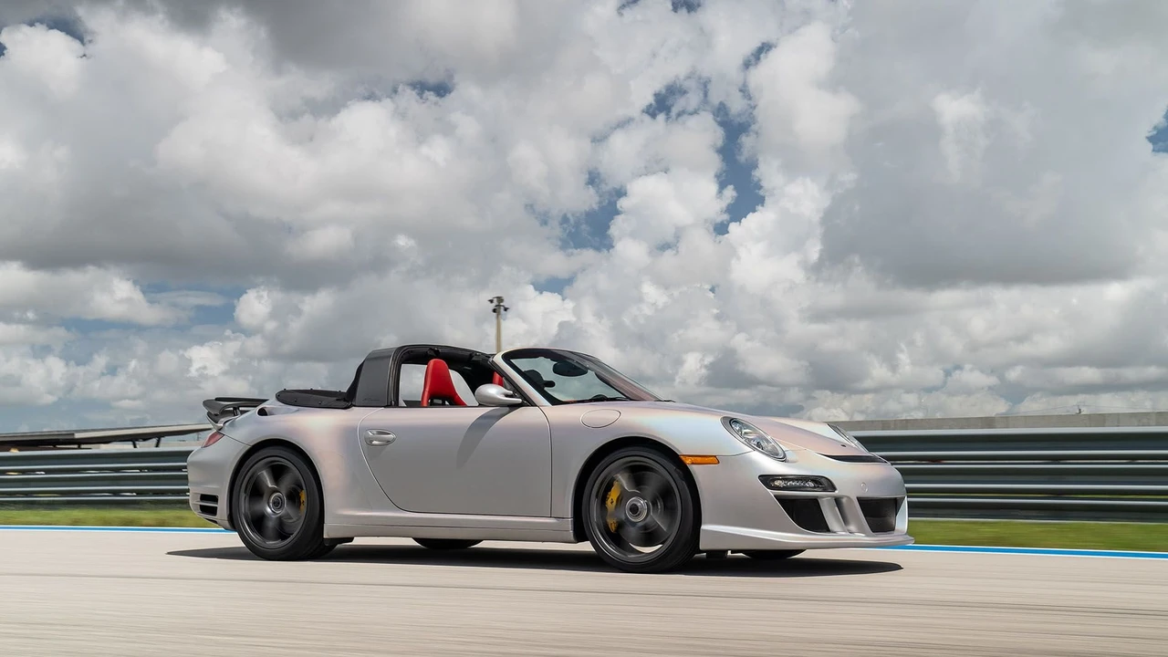 2011 RUF - Image 15 of 31