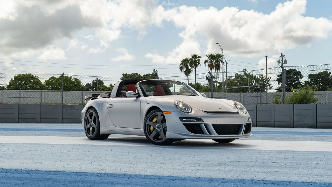2011 RUF - Image 23 of 31