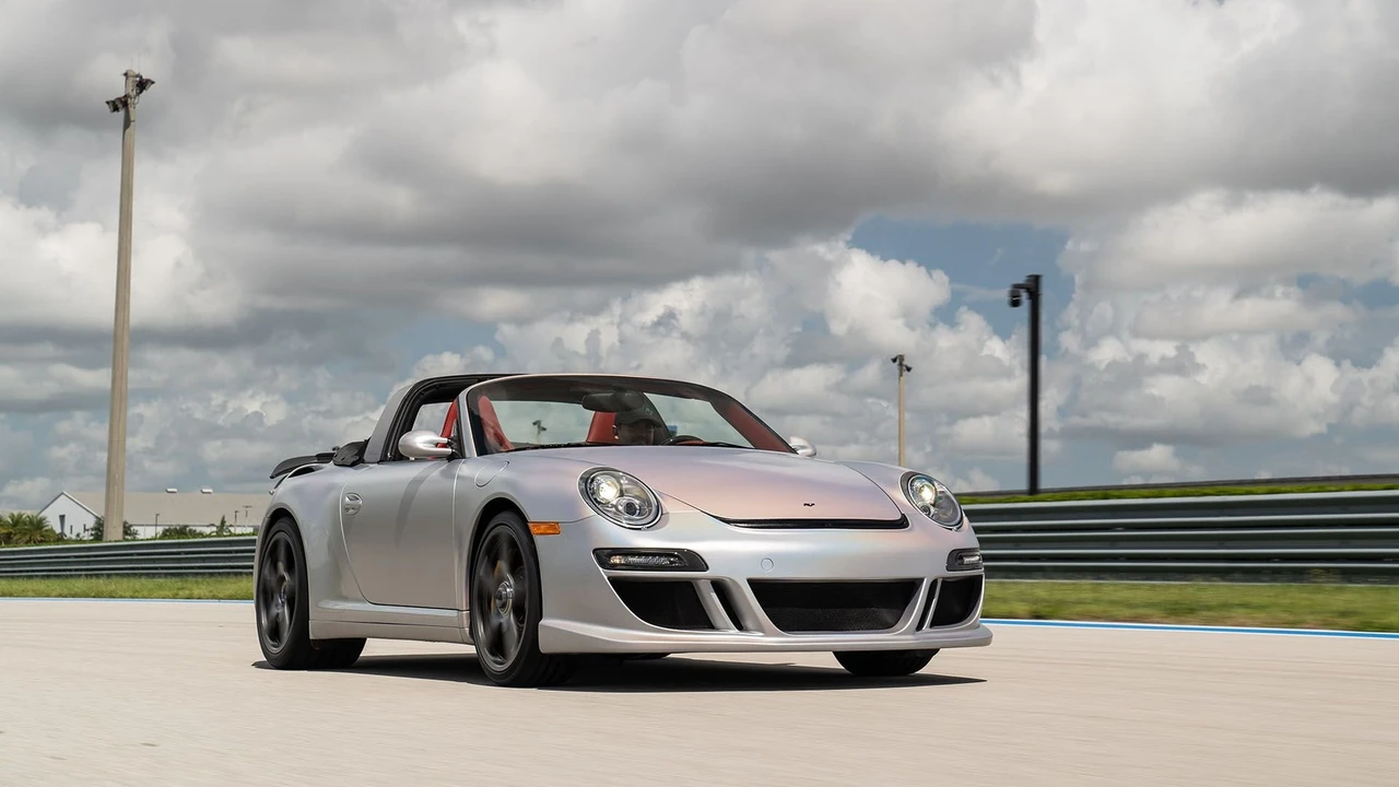 2011 RUF - Image 21 of 31
