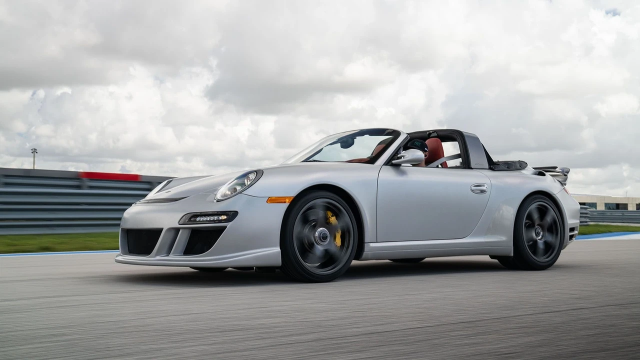 2011 RUF - Image 13 of 31