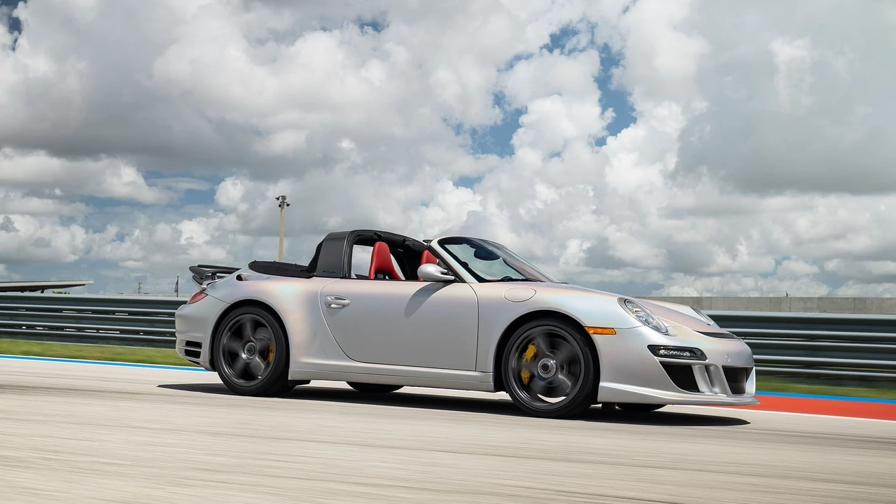 2011 RUF - Image 18 of 31