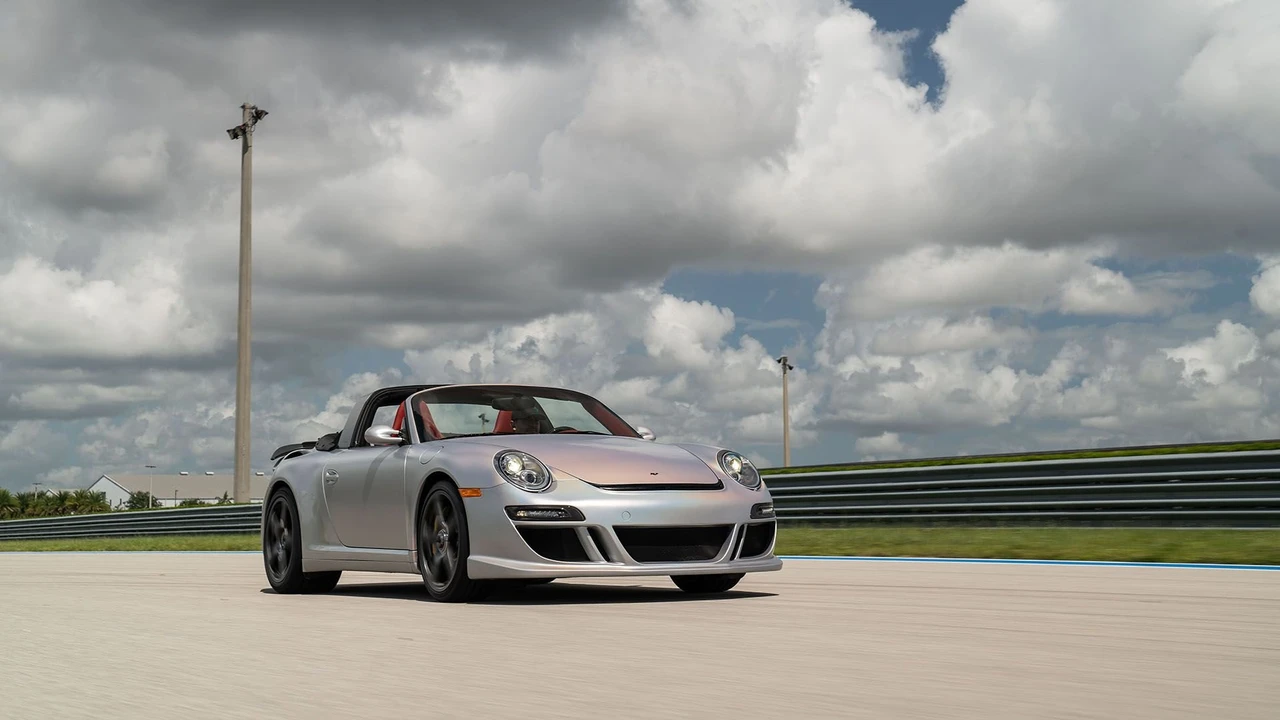 2011 RUF - Image 17 of 31