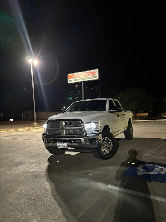 2011 Ram Heavy Duty - Image 2 of 3