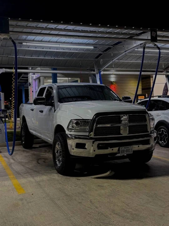 2011 Ram Heavy Duty - Image 3 of 3