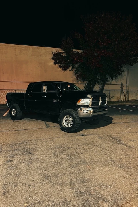 2011 Ram Heavy Duty - Image 23 of 31