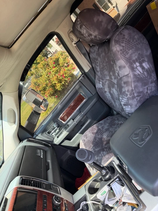 2011 Ram Heavy Duty - Image 25 of 31