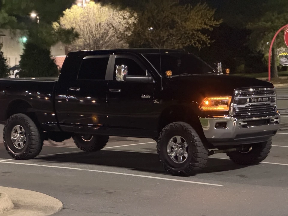 2011 Ram Heavy Duty - Image 5 of 31