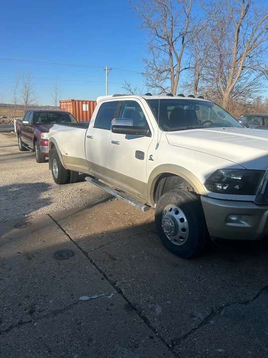 2011 Ram Heavy Duty - Image 2 of 26