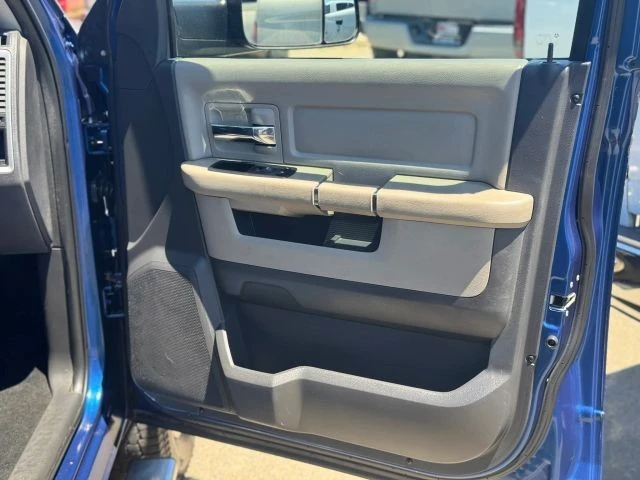 2011 Ram 3500 - Image 25 of 31