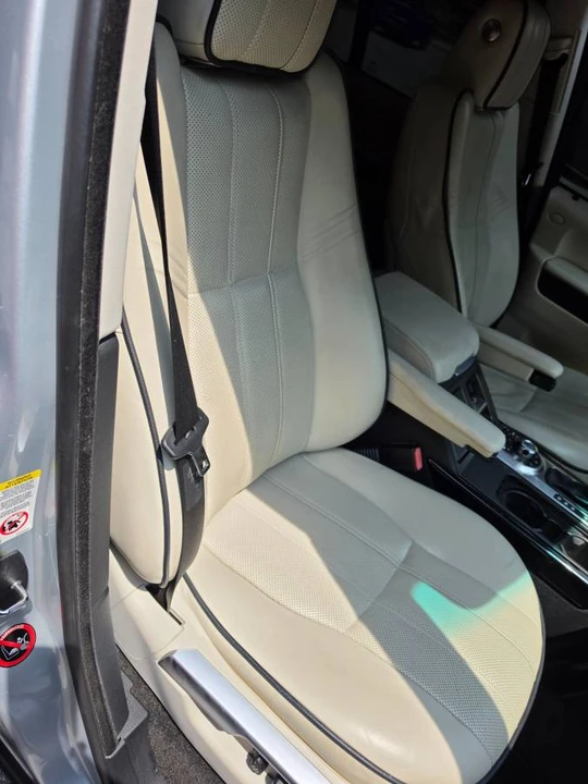 2011 Land Rover Range Rover L322 - Image 15 of 20
