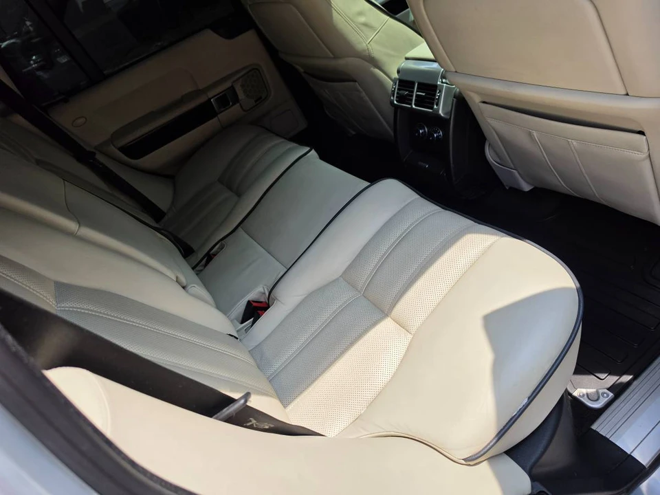 2011 Land Rover Range Rover L322 - Image 17 of 20
