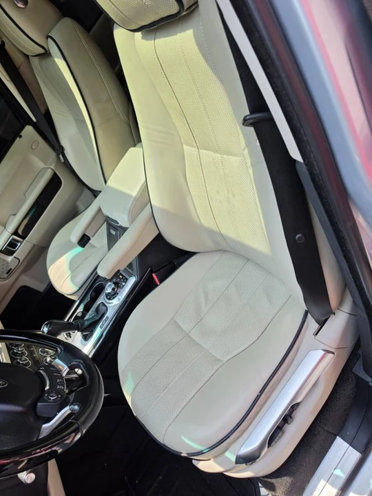 2011 Land Rover Range Rover L322 - Image 13 of 20