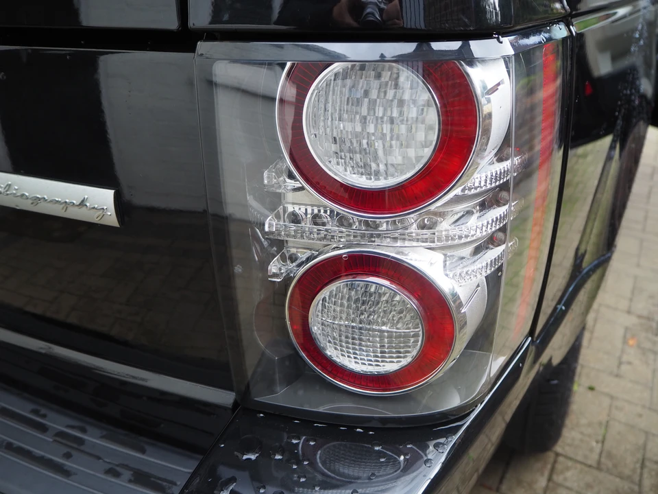 2011 Land Rover Range Rover L322 - Image 26 of 31