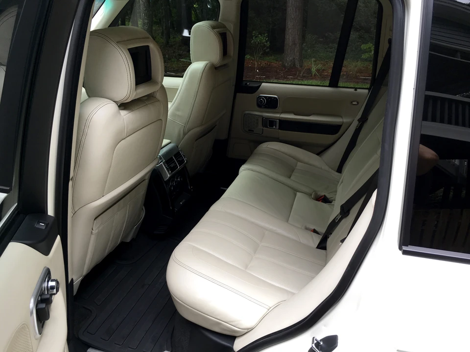 2011 Land Rover Range Rover L322 - Image 2 of 8