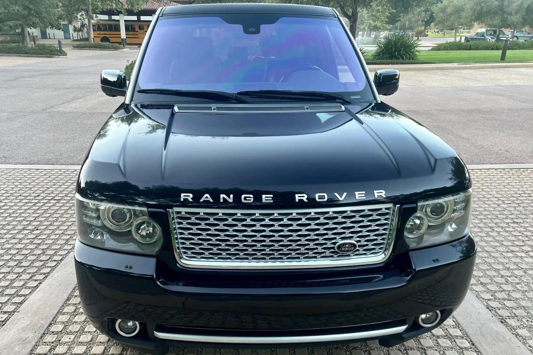 2011 Land Rover Range Rover L322 - Image 2 of 31