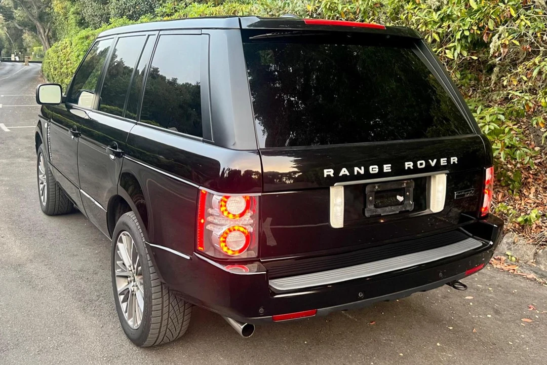 2011 Land Rover Range Rover L322 - Image 8 of 31