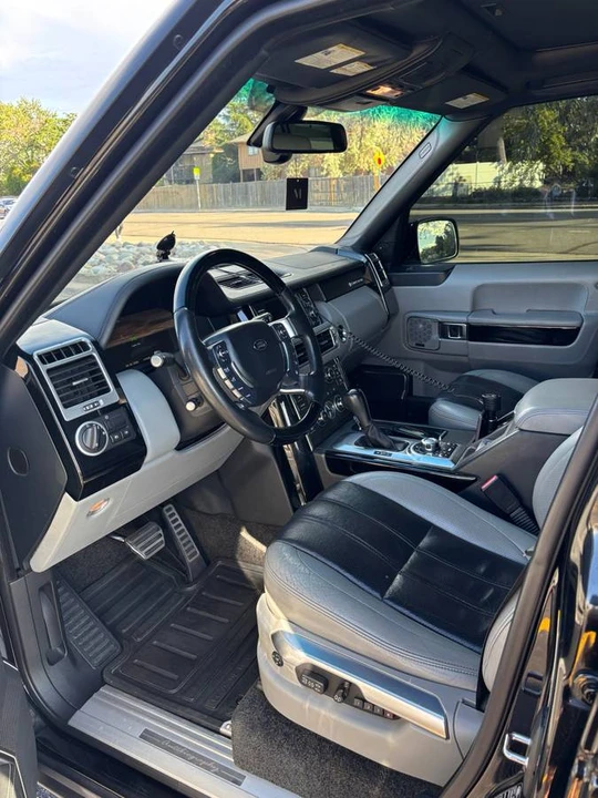 2012 Land Rover Range Rover L322 - Image 9 of 16