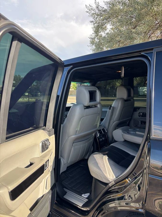 2012 Land Rover Range Rover L322 - Image 11 of 16