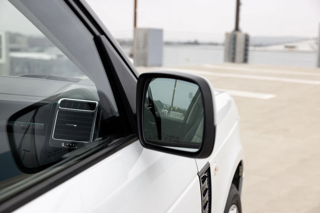 2011 Land Rover Range Rover L322 - Image 28 of 31