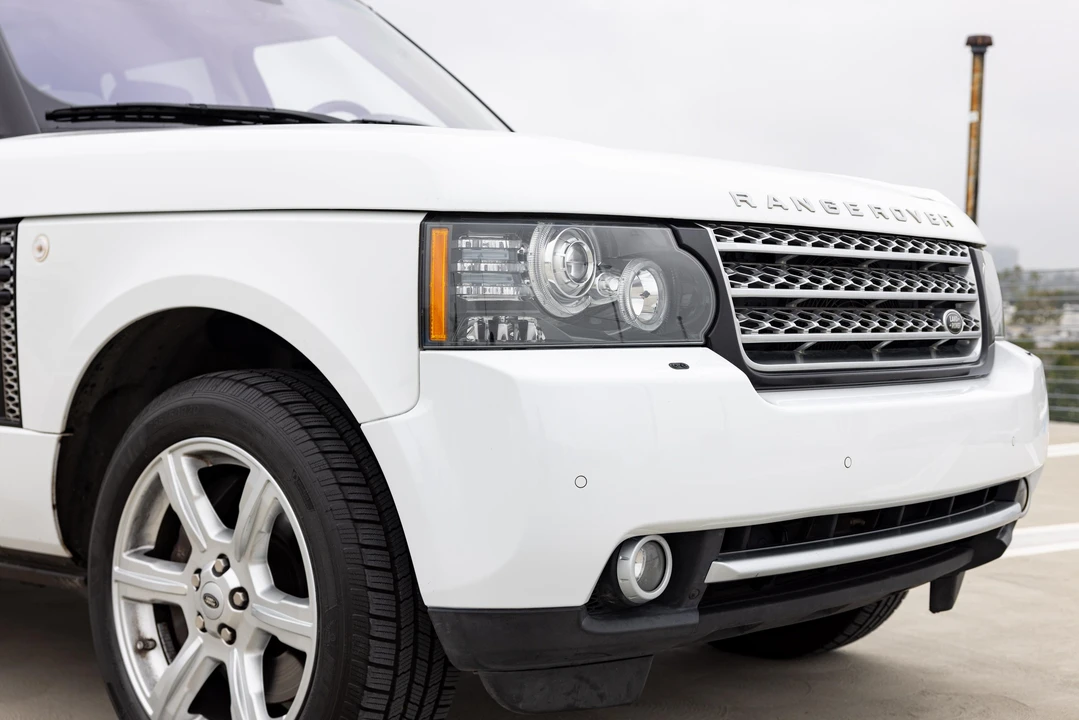 2011 Land Rover Range Rover L322 - Image 9 of 31