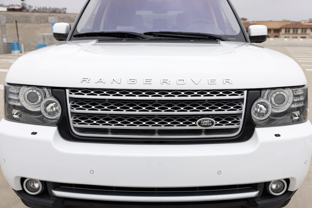 2011 Land Rover Range Rover L322 - Image 12 of 31