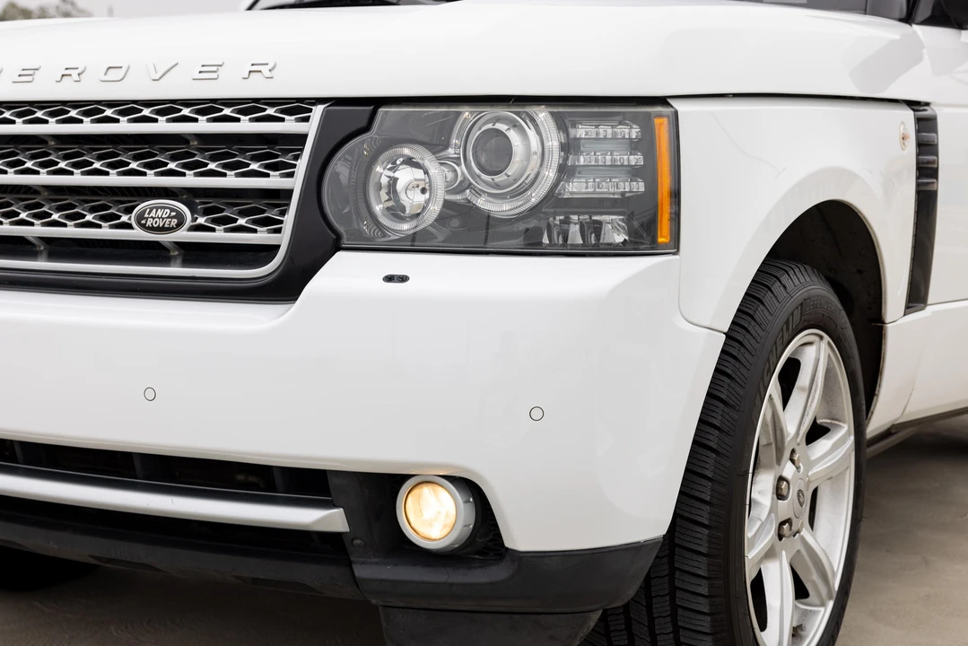 2011 Land Rover Range Rover L322 - Image 14 of 31