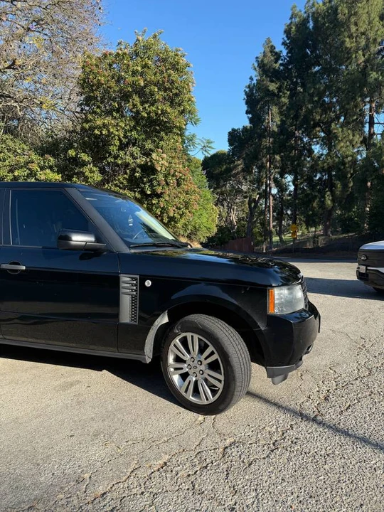 2011 Land Rover Range Rover L322 - Image 2 of 10